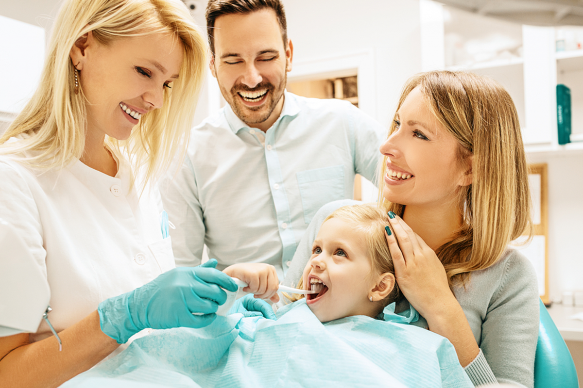 the-benefits-of-having-a-family-dentist-2